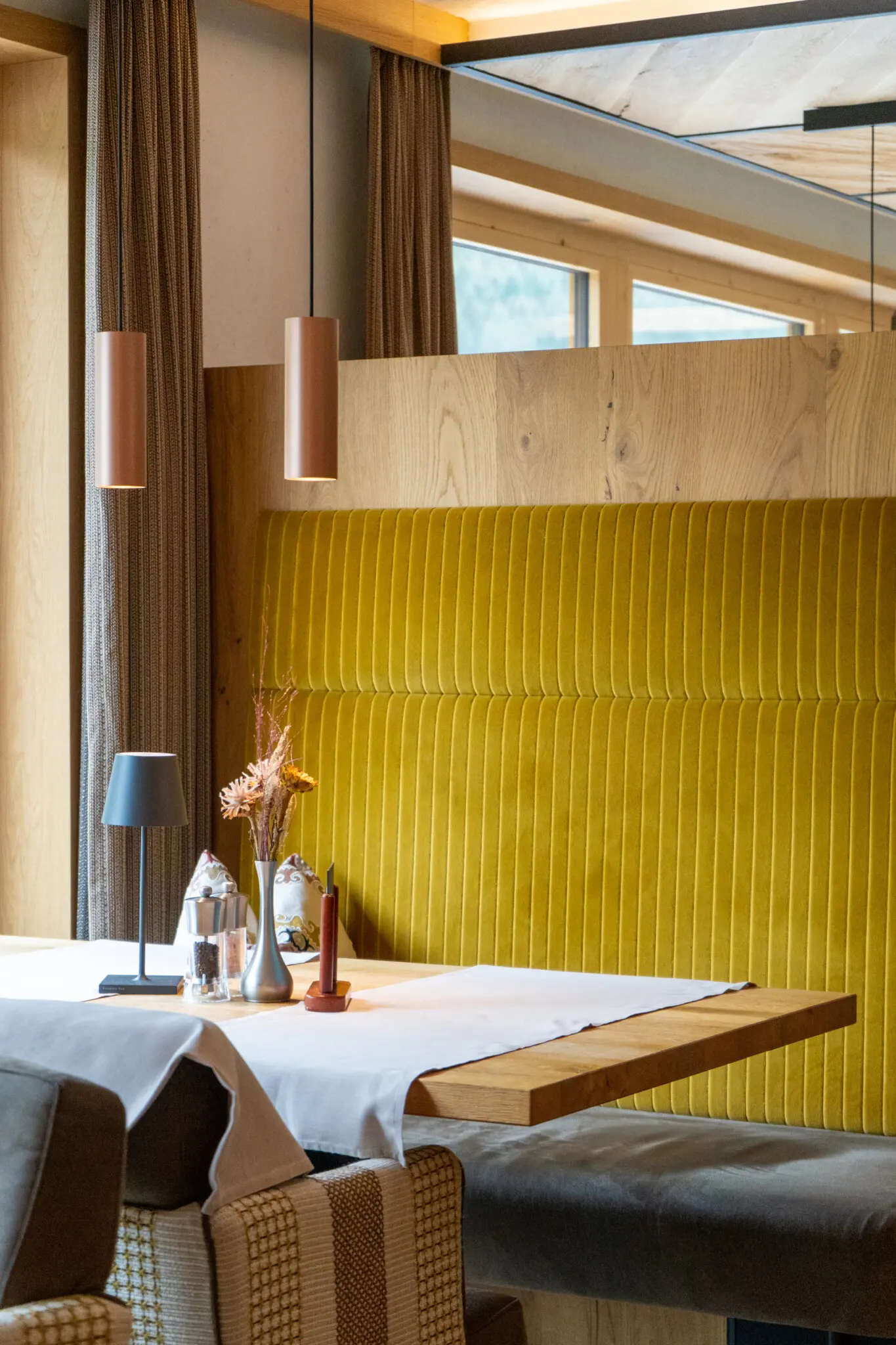 Restaurant im Alpinhotel Berghaus in Tux im Zillertal