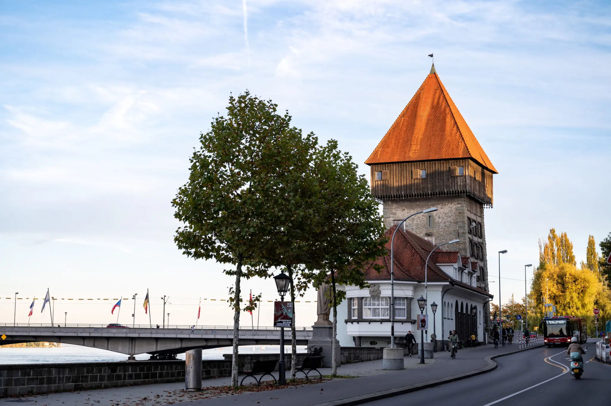 Der Rheintorturm ist ein Wahrzeichen von Konstanz