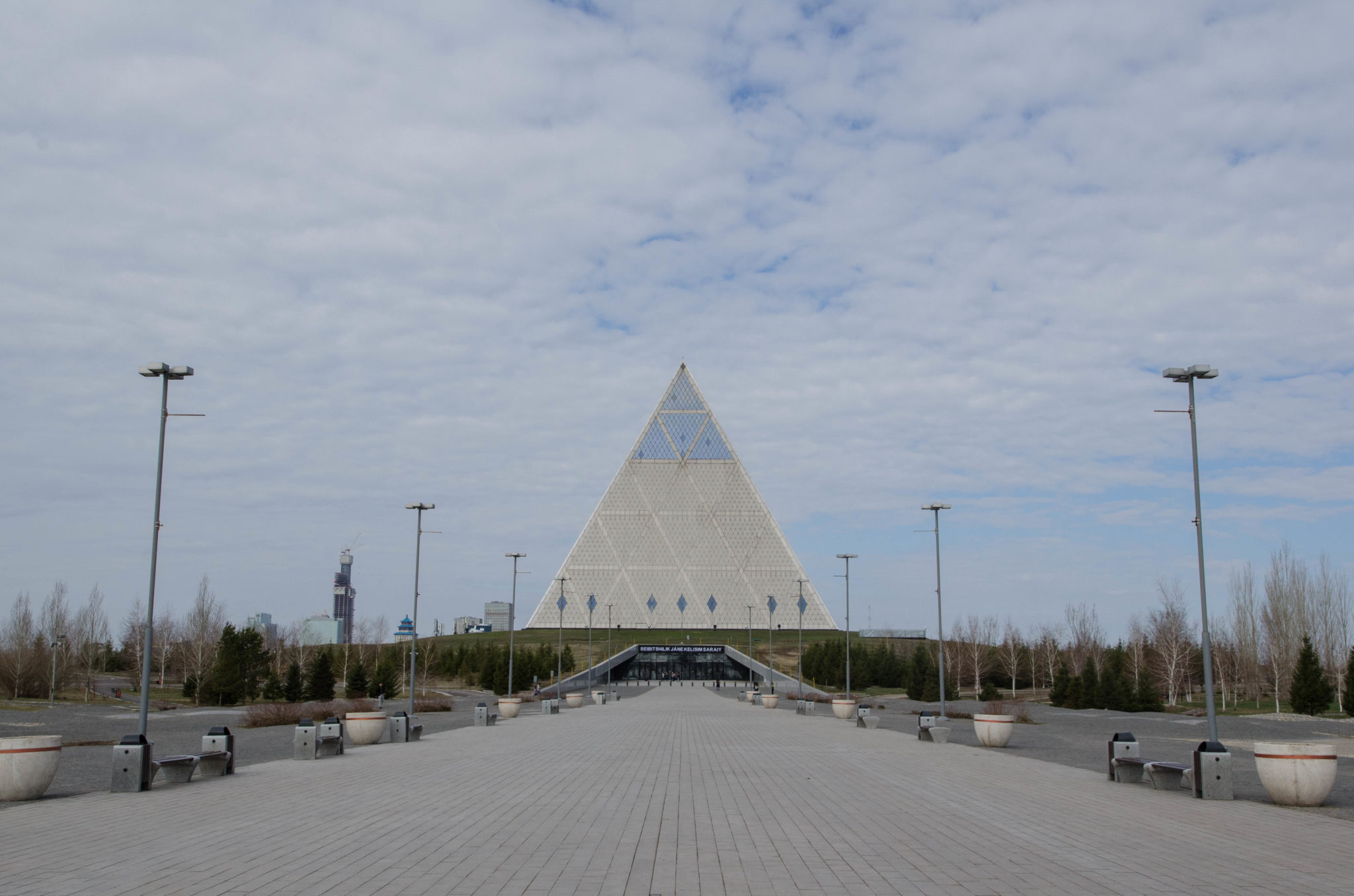 Die Nur-Astana-Moschee fasst 5.000 Gläubige