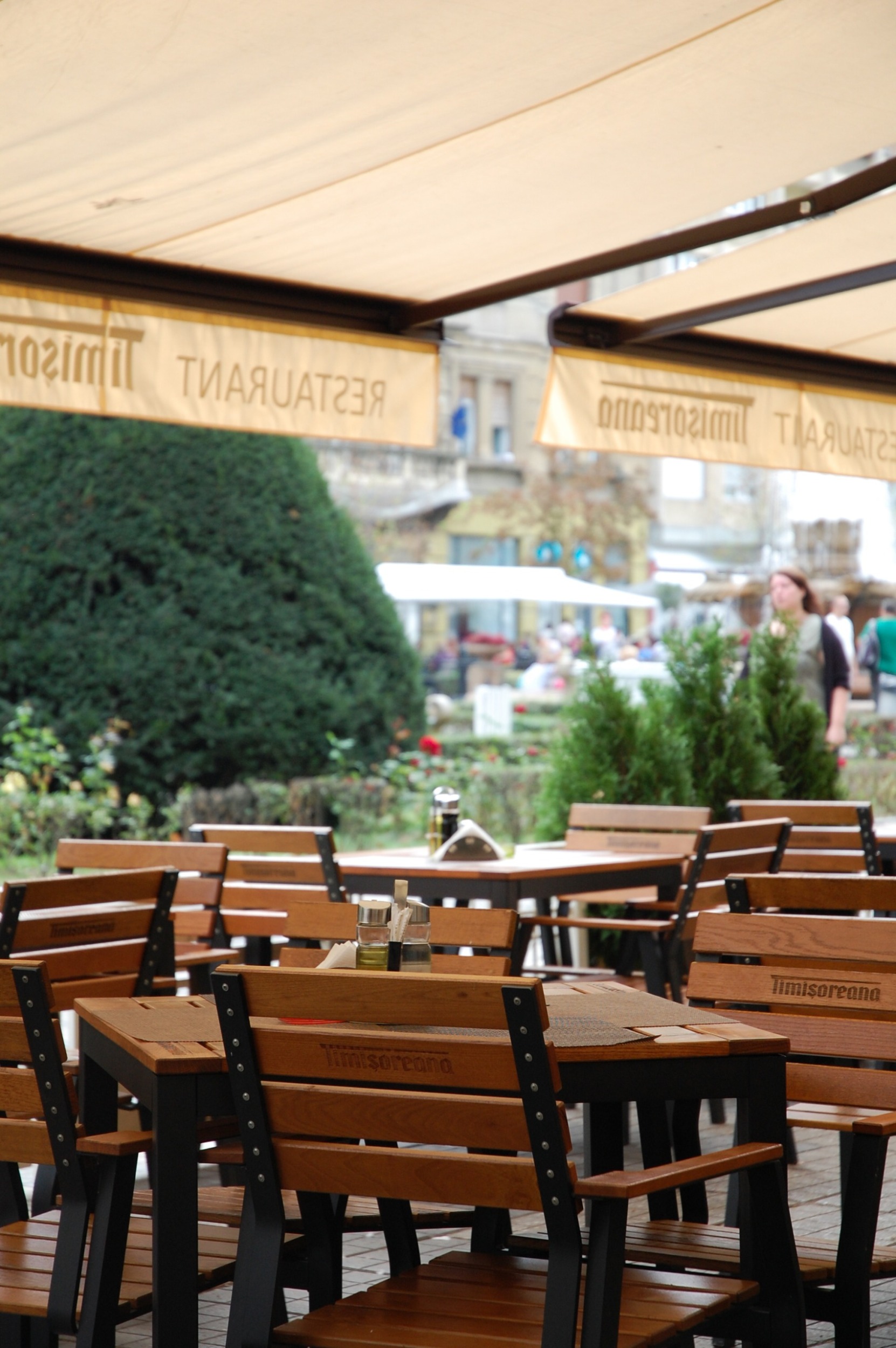 Terrasse des Restaurants Timișoreana