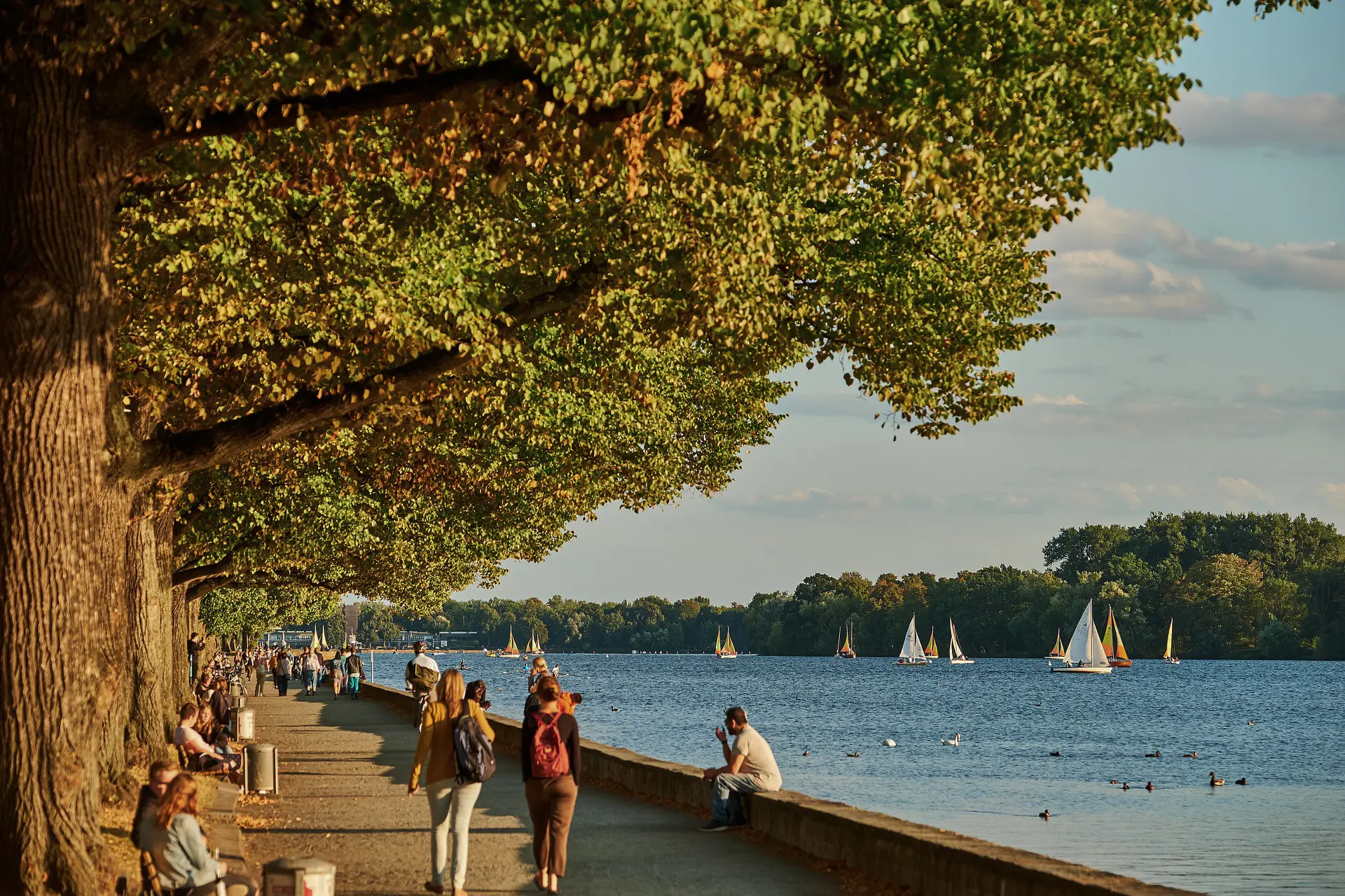 Der Maschsee bei Hannover zählt zu den beliebtesten Seen in Deutschland