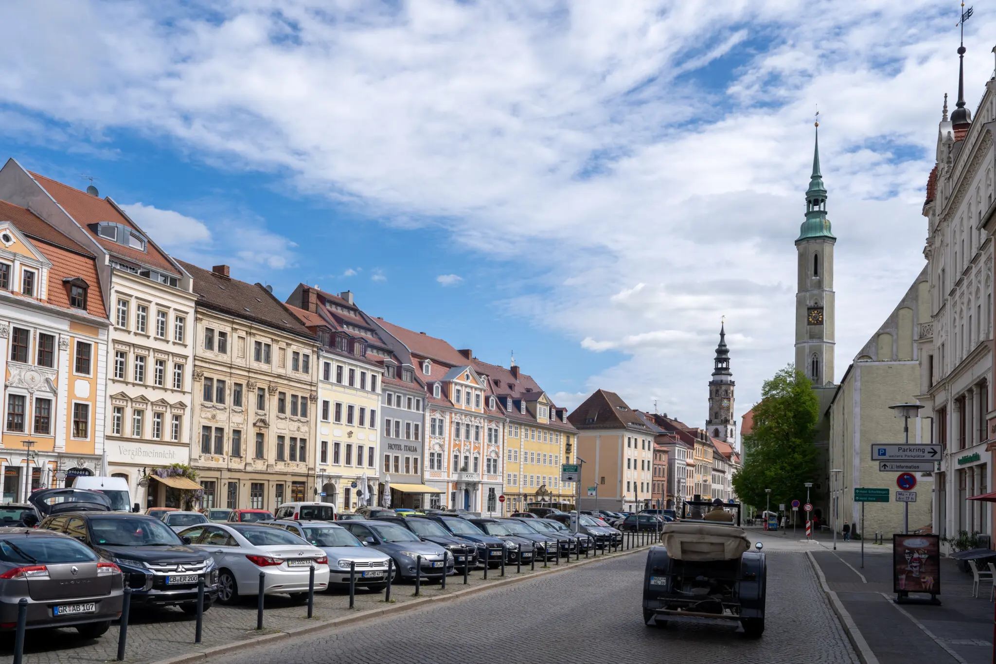 Am Obermarkt von Görlitz findet ihr zahlreiche Highlights
