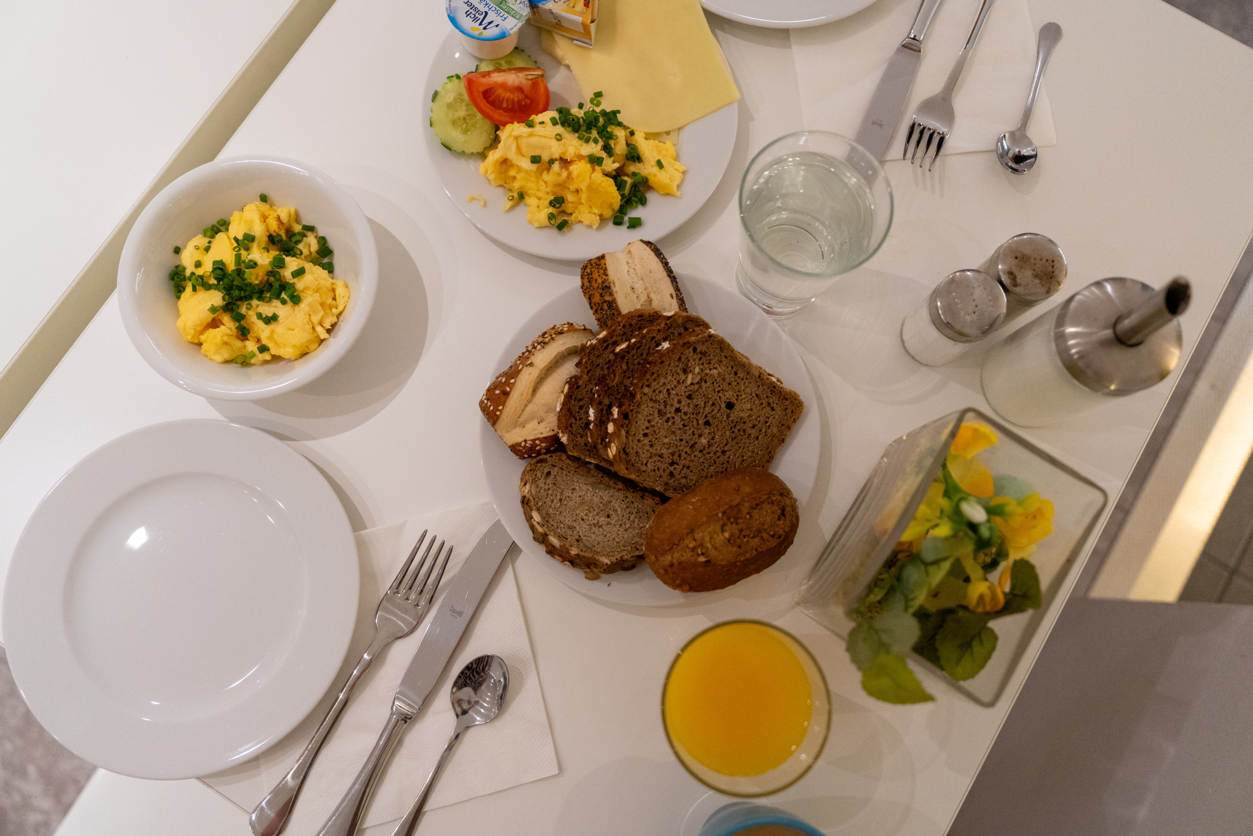 Frühstück im Hotel TRYP in Frankfurt