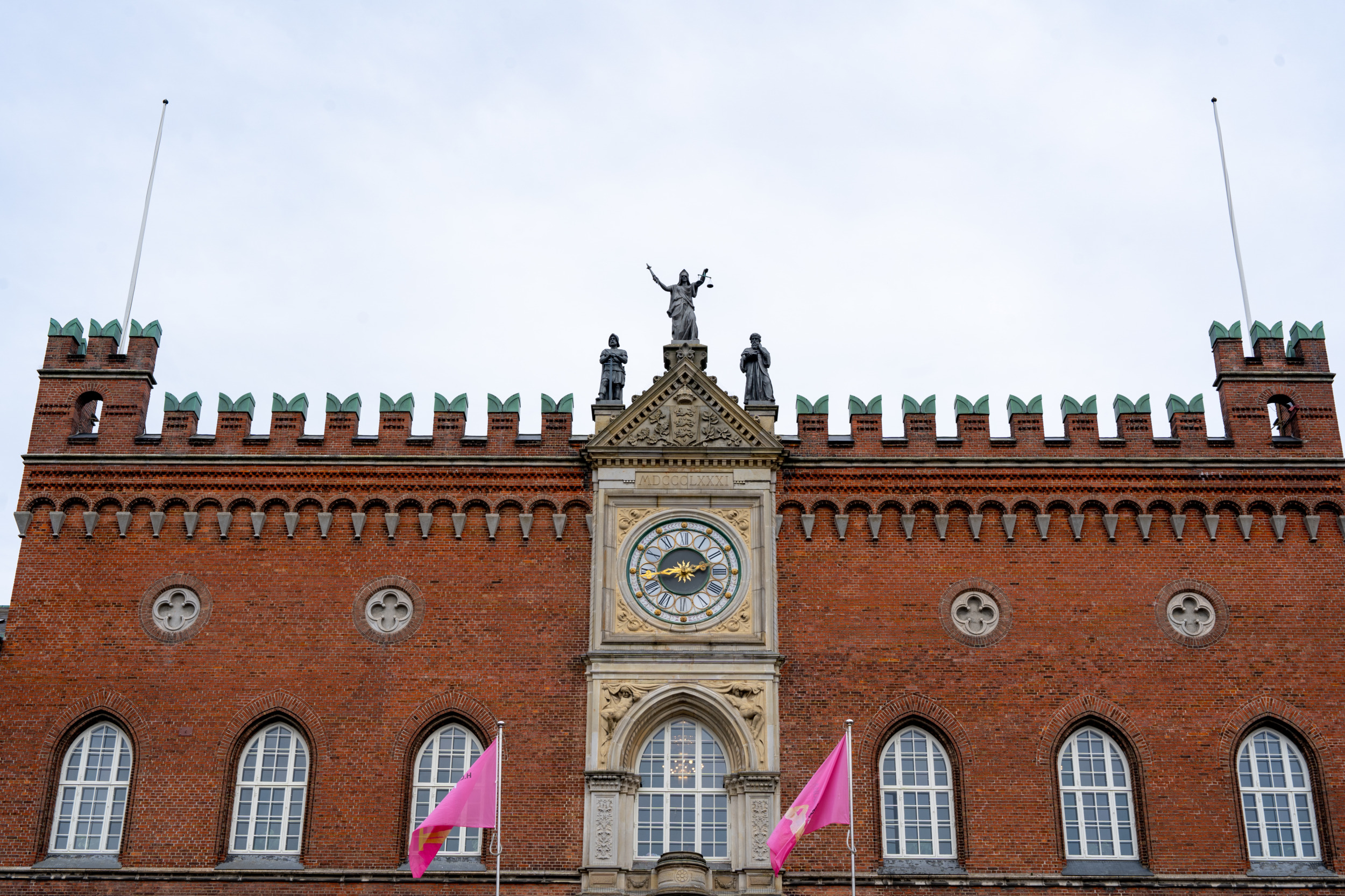 Das Rathaus von Odense gehört sicher zu den schönsten Sehenswürdigkeiten