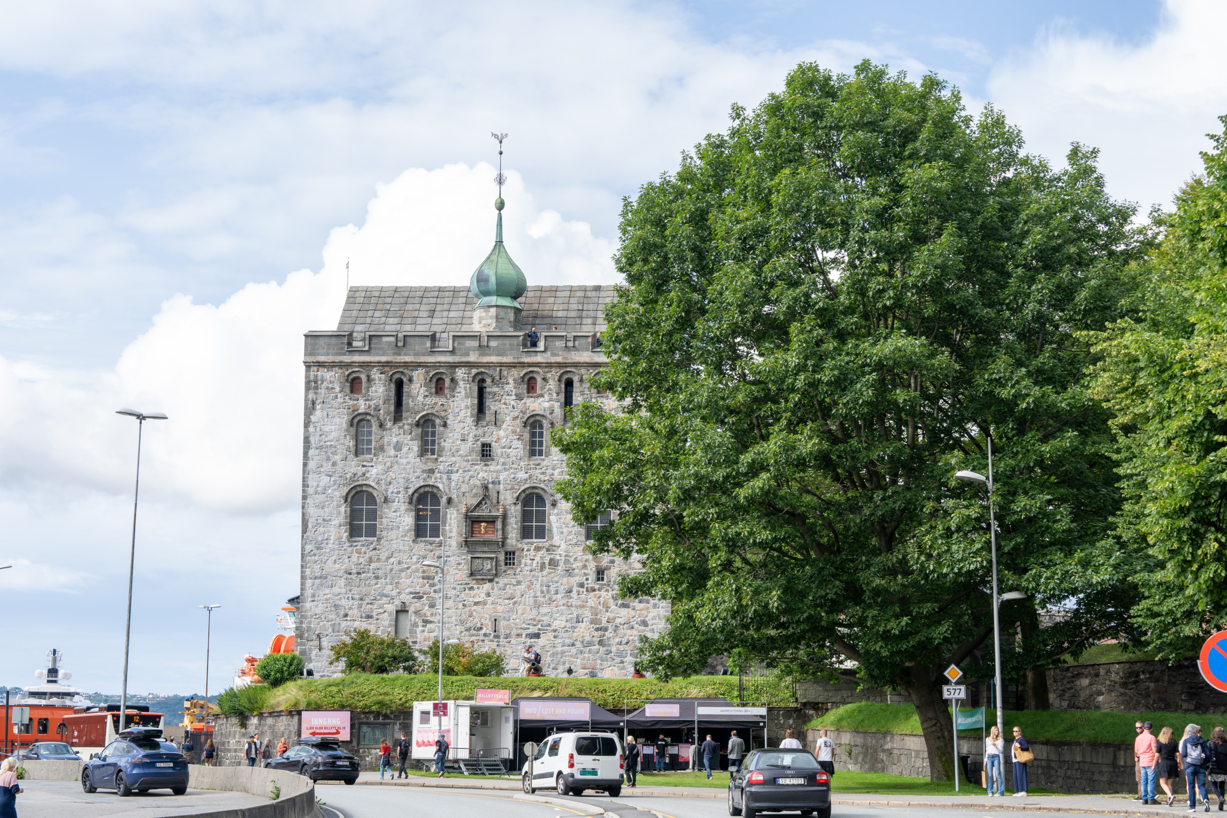 Die Festung Bergenhus gehört zu den ältesten Gebäuden in Bergen