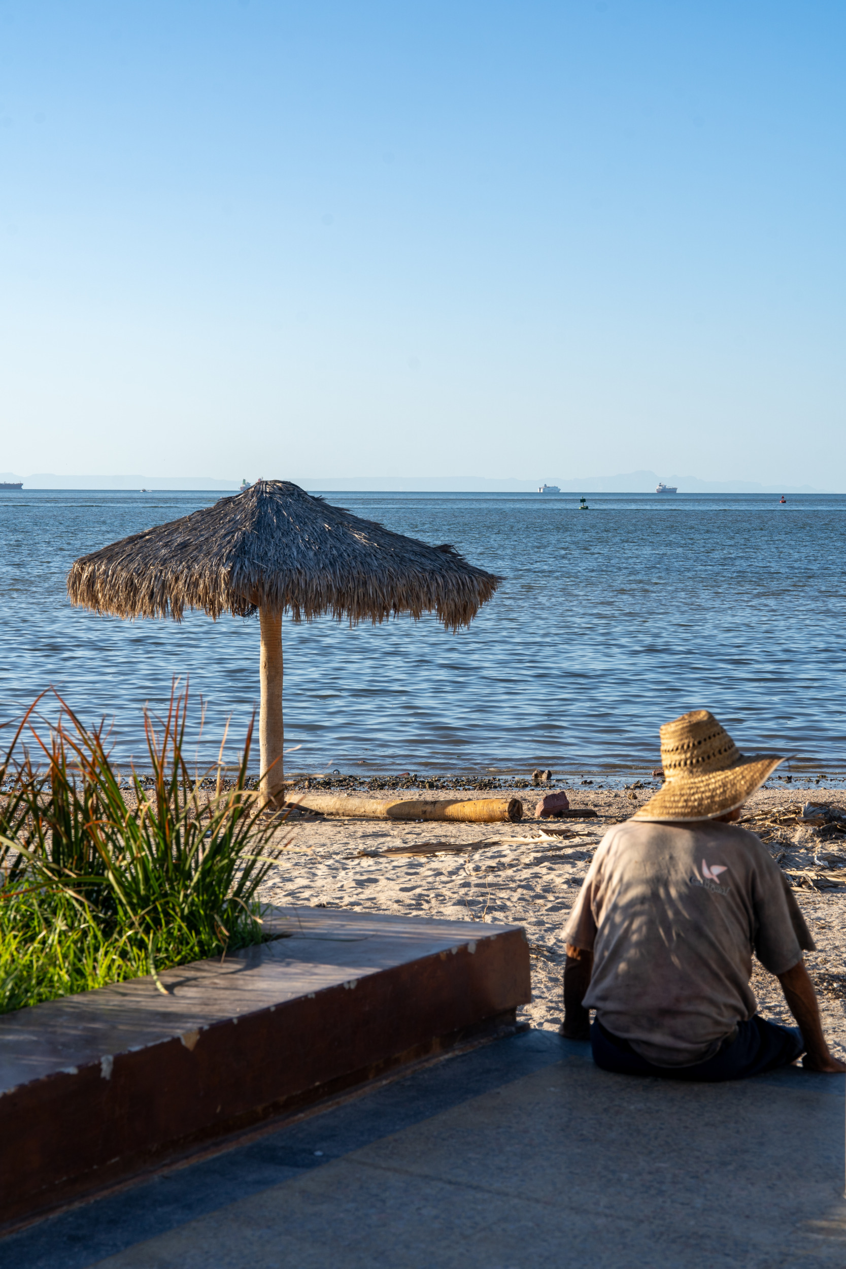 Mann am Malecon in La Paz