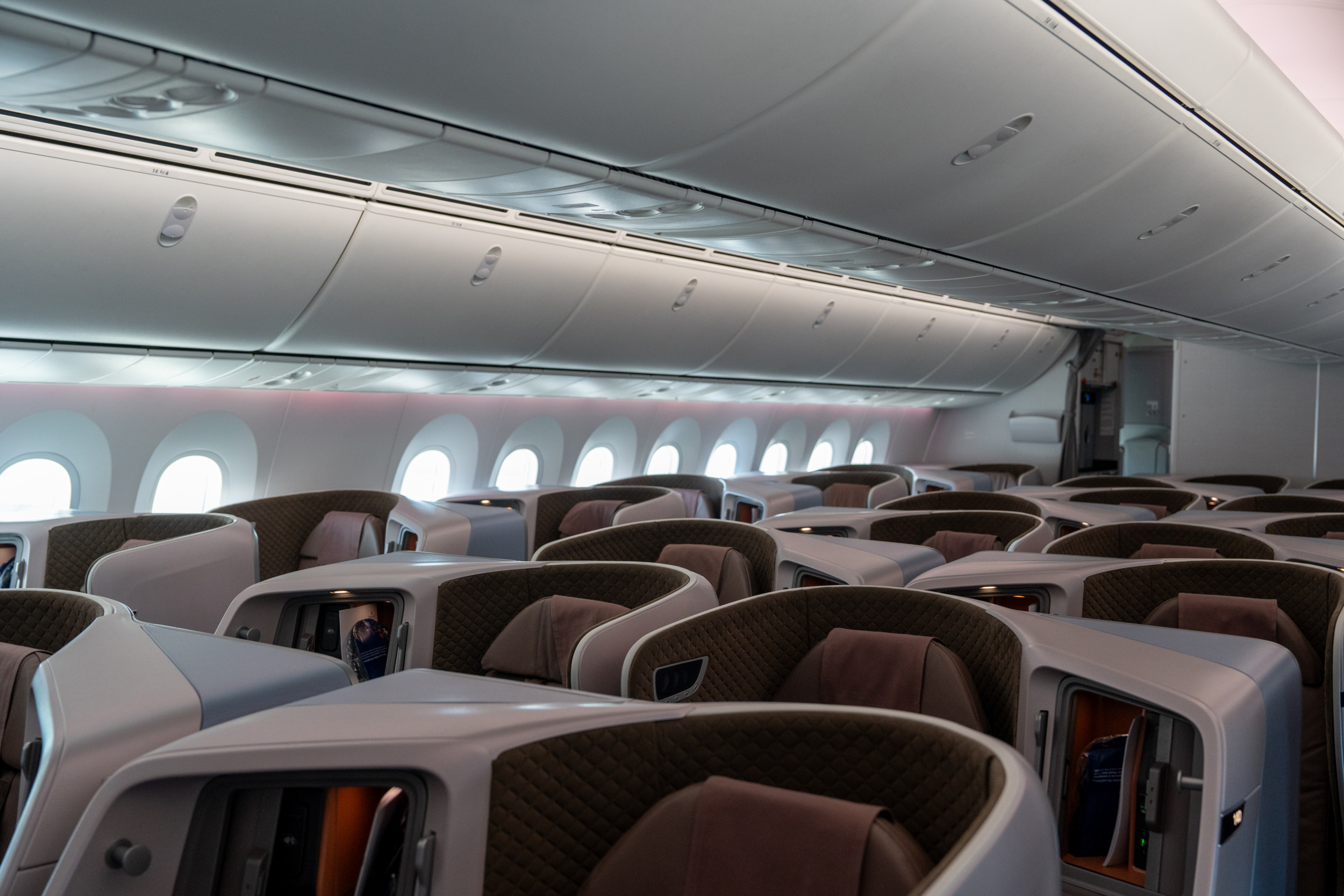 Die Kabine in der Singapore Airlines 787-10 Business-Class ist super modern