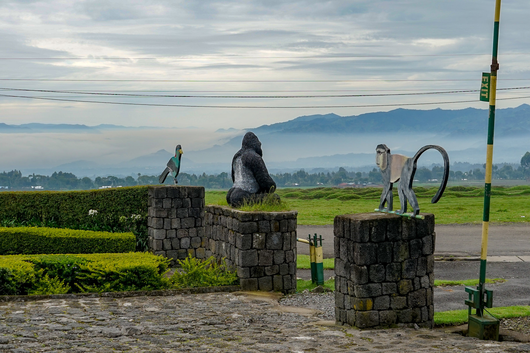 Los geht das Gorilla-Trekking am Headquarter in Kinigi