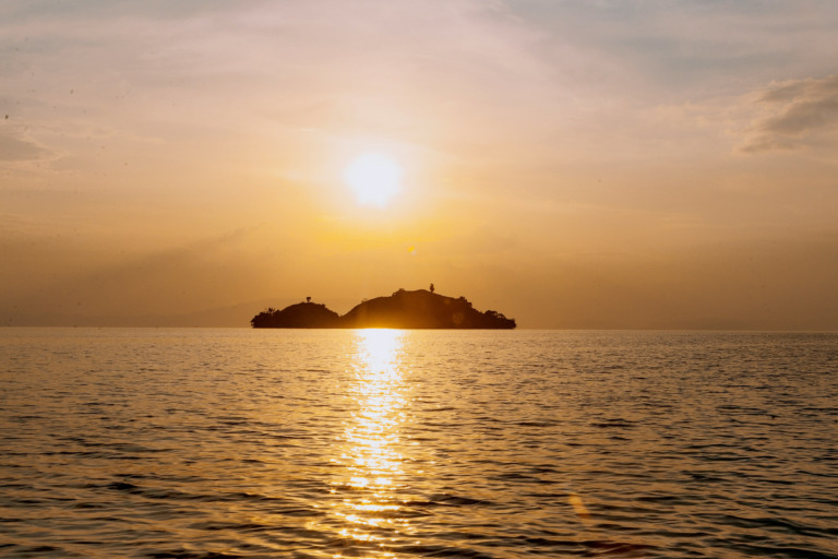 Traumhafte Sonnenuntergänge erwarten euch im Sommer in Ruanda