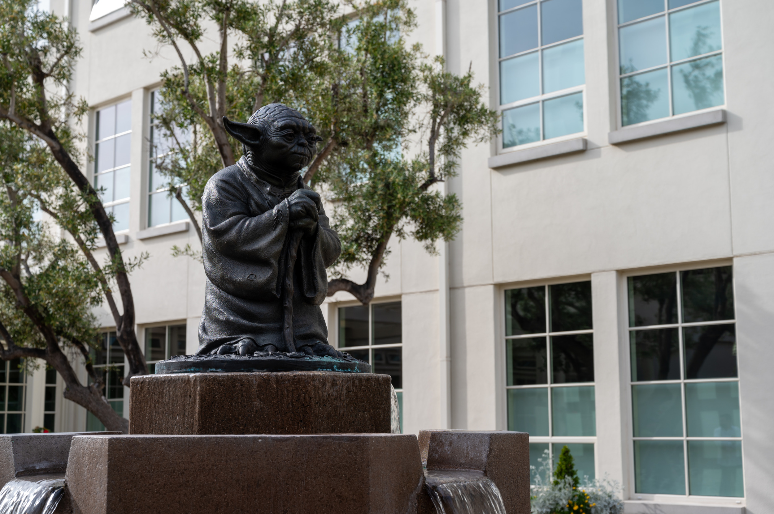 Die Yoda Fountain ist gerade für Star-Wars-Fans ein absolutes Muss