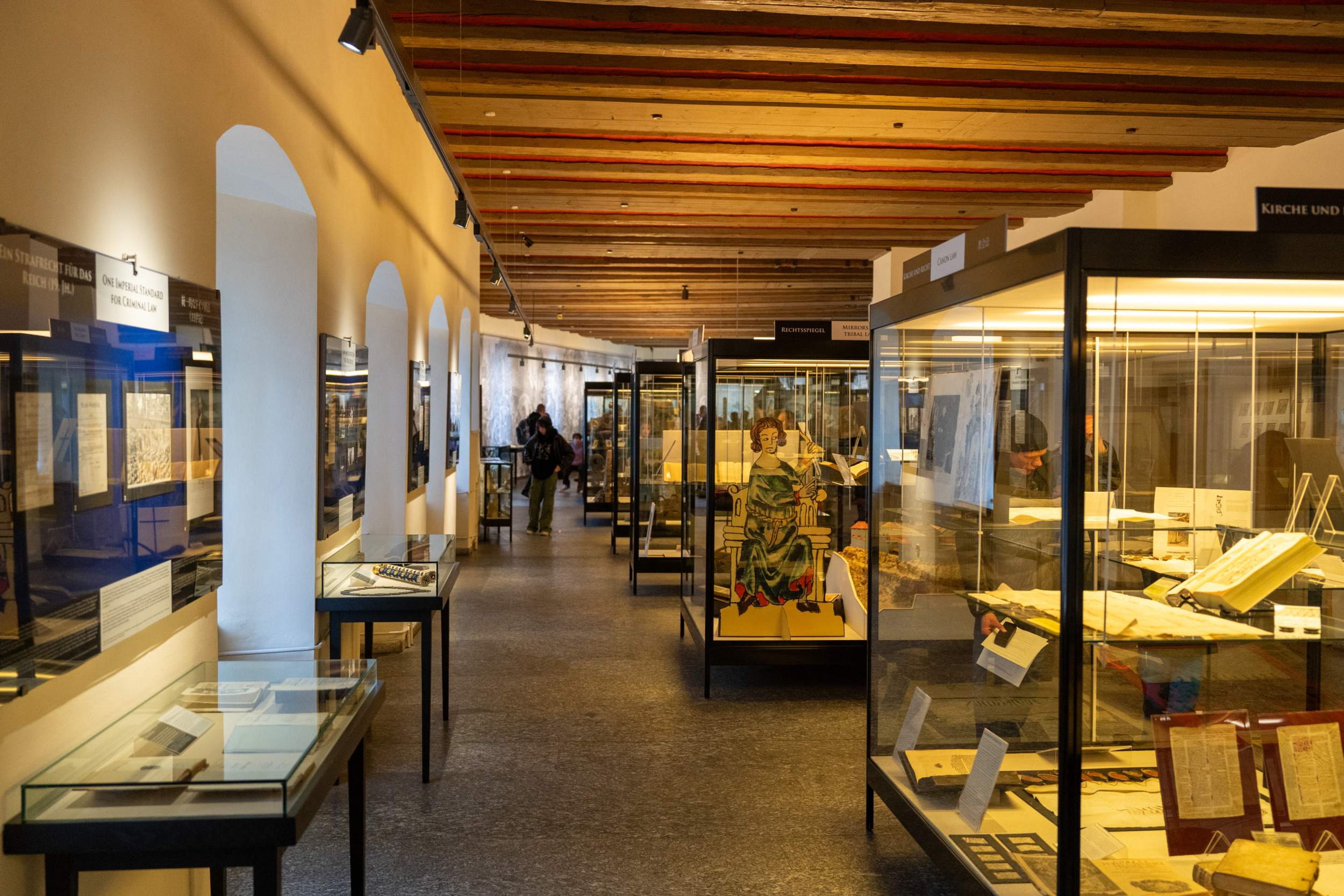 Im Mittelalterlichen Kriminalmuseum erfahrt ihr düstere Geschichten