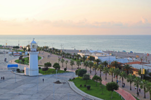 Die Promenade der georgischen Stadt Batumi