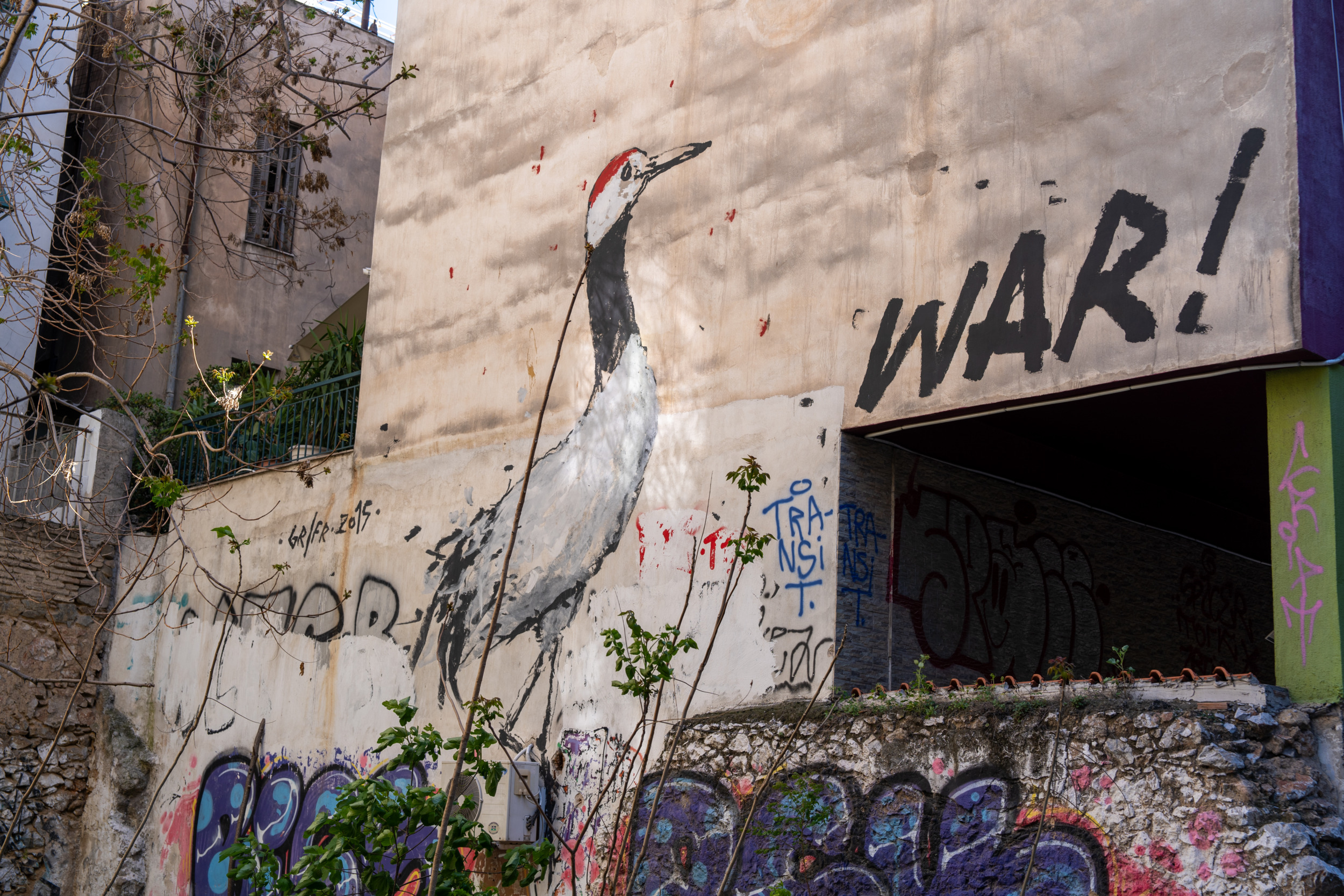 An fast allen Hauswänden von Exarchia findest du spannende Kunstwerke