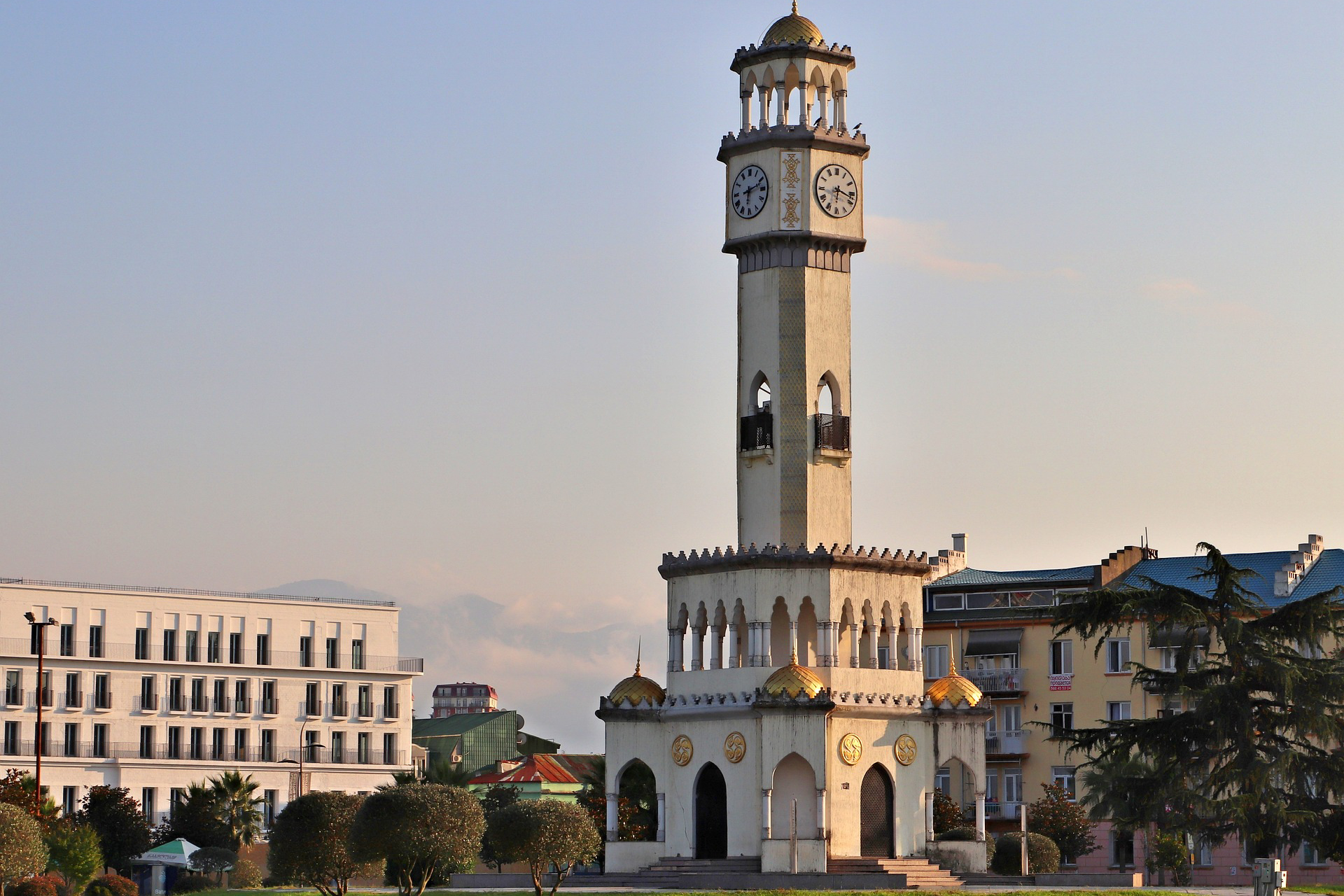 Der Chacha Clock Tower in Georgien