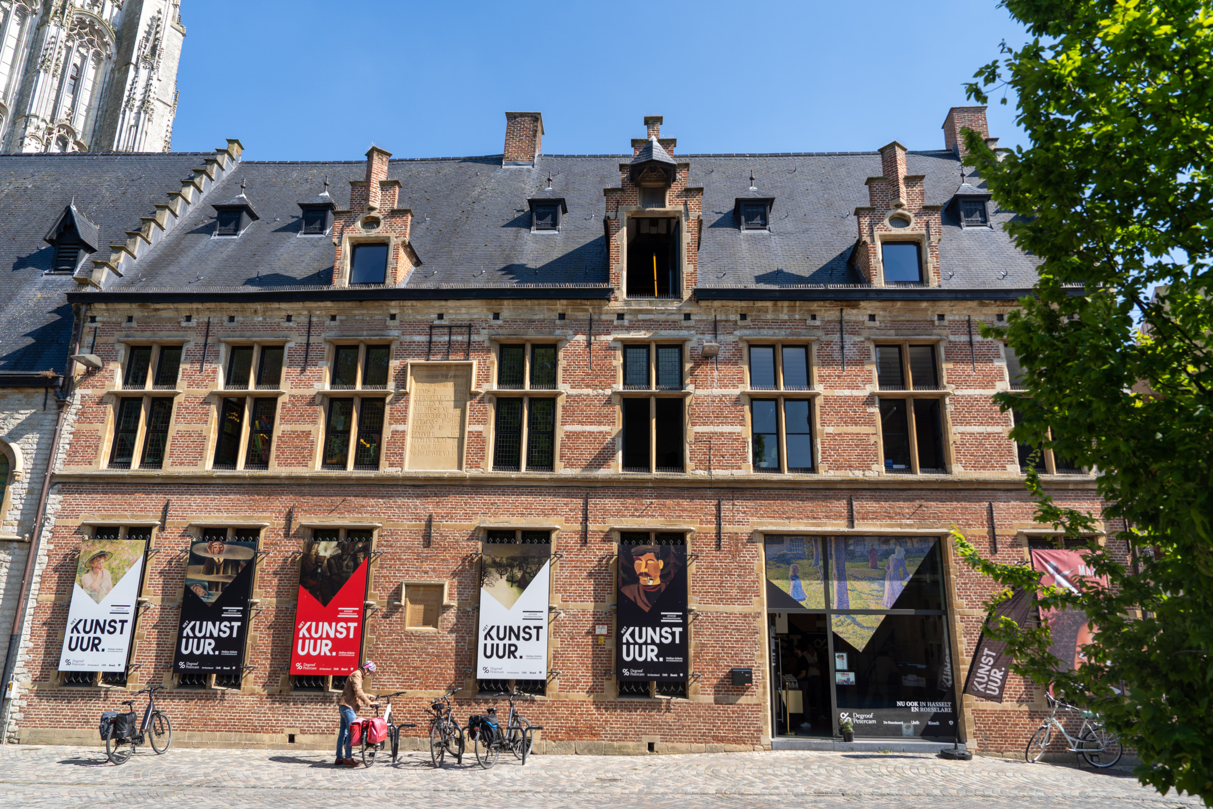 Het Kunstuur