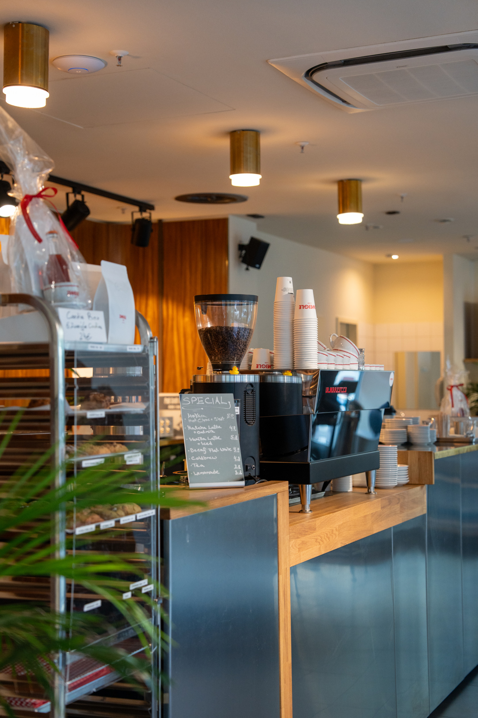 Zweigle Café