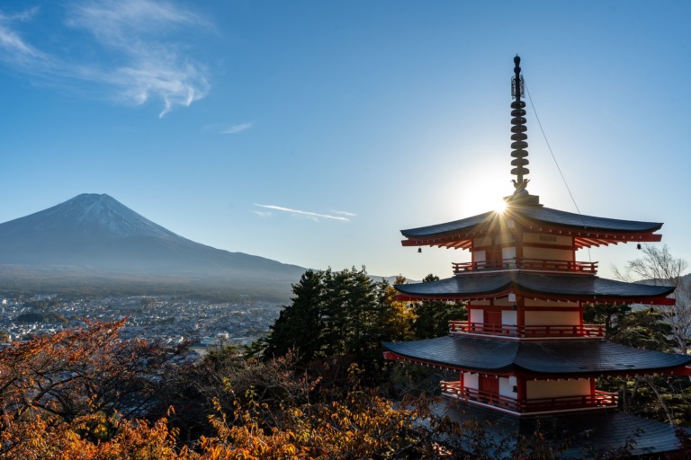 Mount Fuji und Chureito-Pagoda
