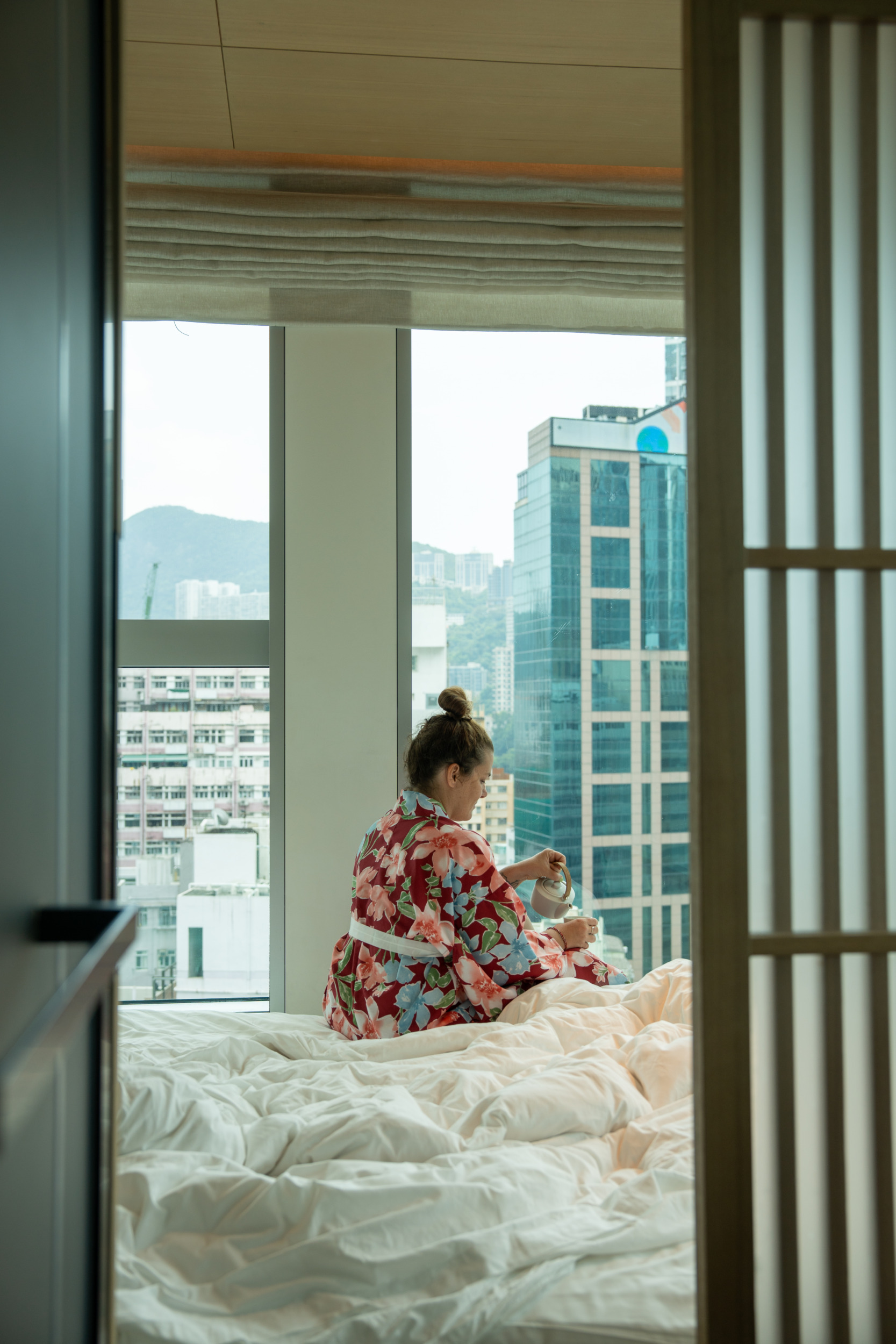 Tee mit Ausblick im AKI Hotel Hongkong